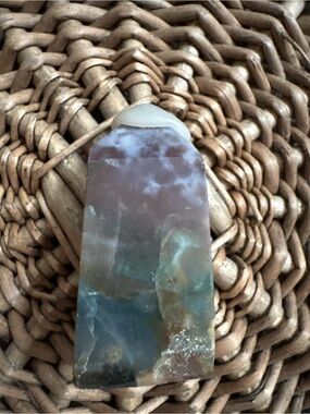 Agate Point